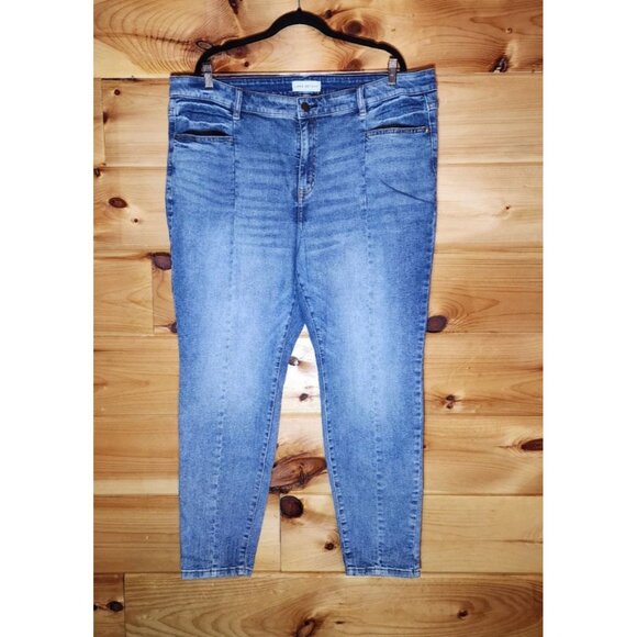 Lane Bryant Women's Size 22 Skinny Bombshell Jeans Fax Magic Blue Denim - Picture 1 of 10
